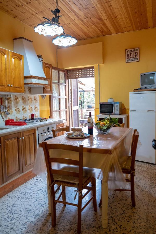 Il Fenicottero Guest House Campofelice Di Roccella Εξωτερικό φωτογραφία